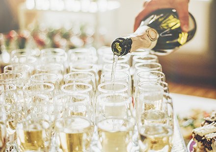 A tray of champagne flutes